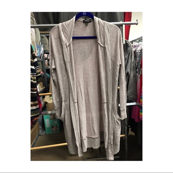 Inspired Hearts | Sweaters | Hooded 